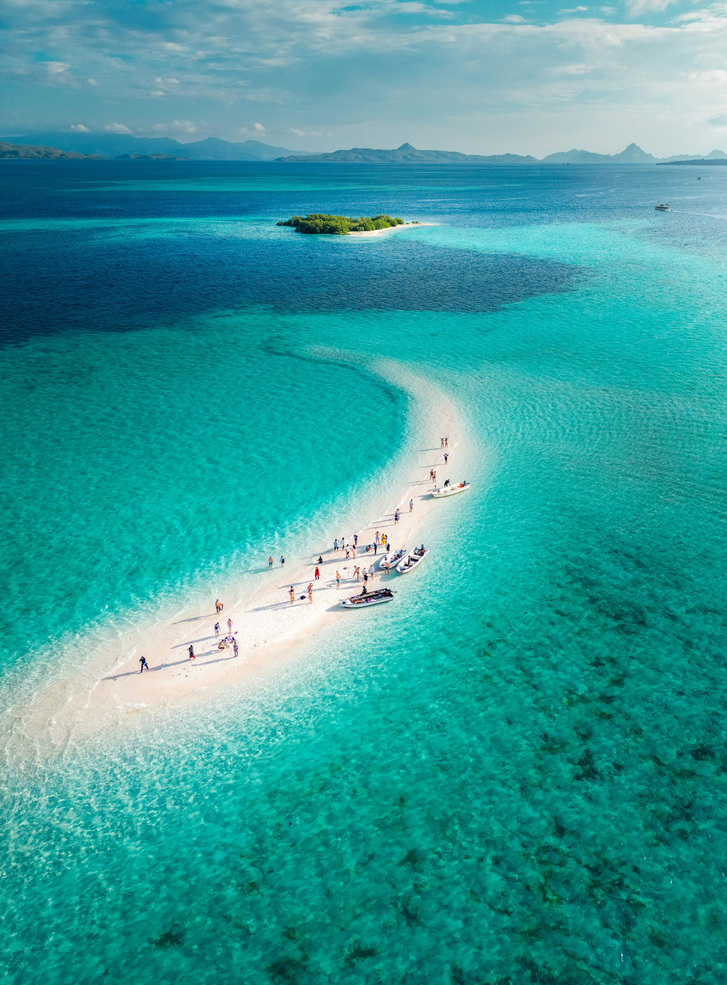 Taka Makassar sandbar at sunset, Komodo