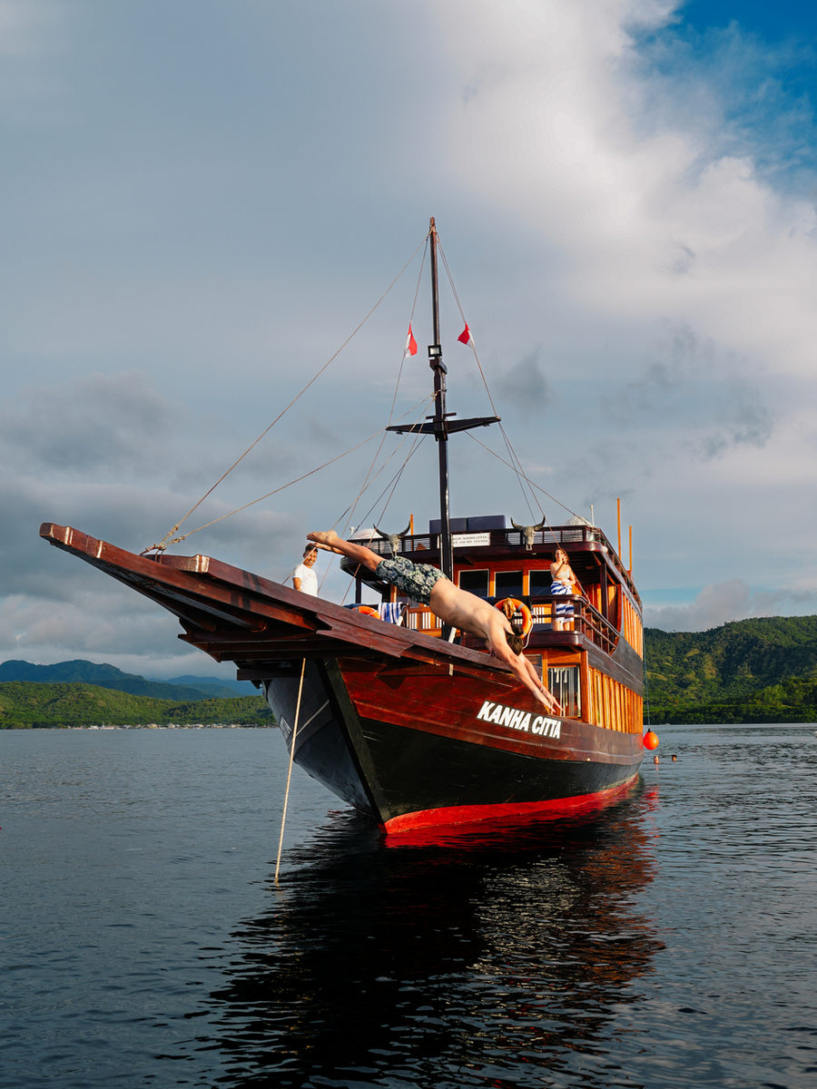 Kanha Fleet liveaboard hosting a private group in Komodo