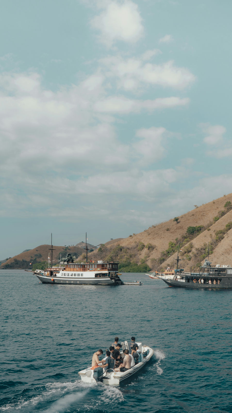 Kanha phinisi anchored at dusk, Komodo